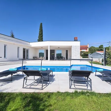 Aura Villa Pula